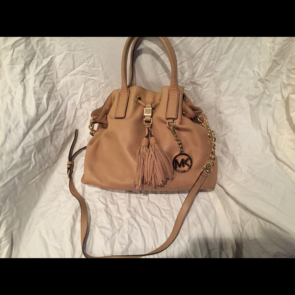 Michael Kors Beige/Tan supple Leather Purse.